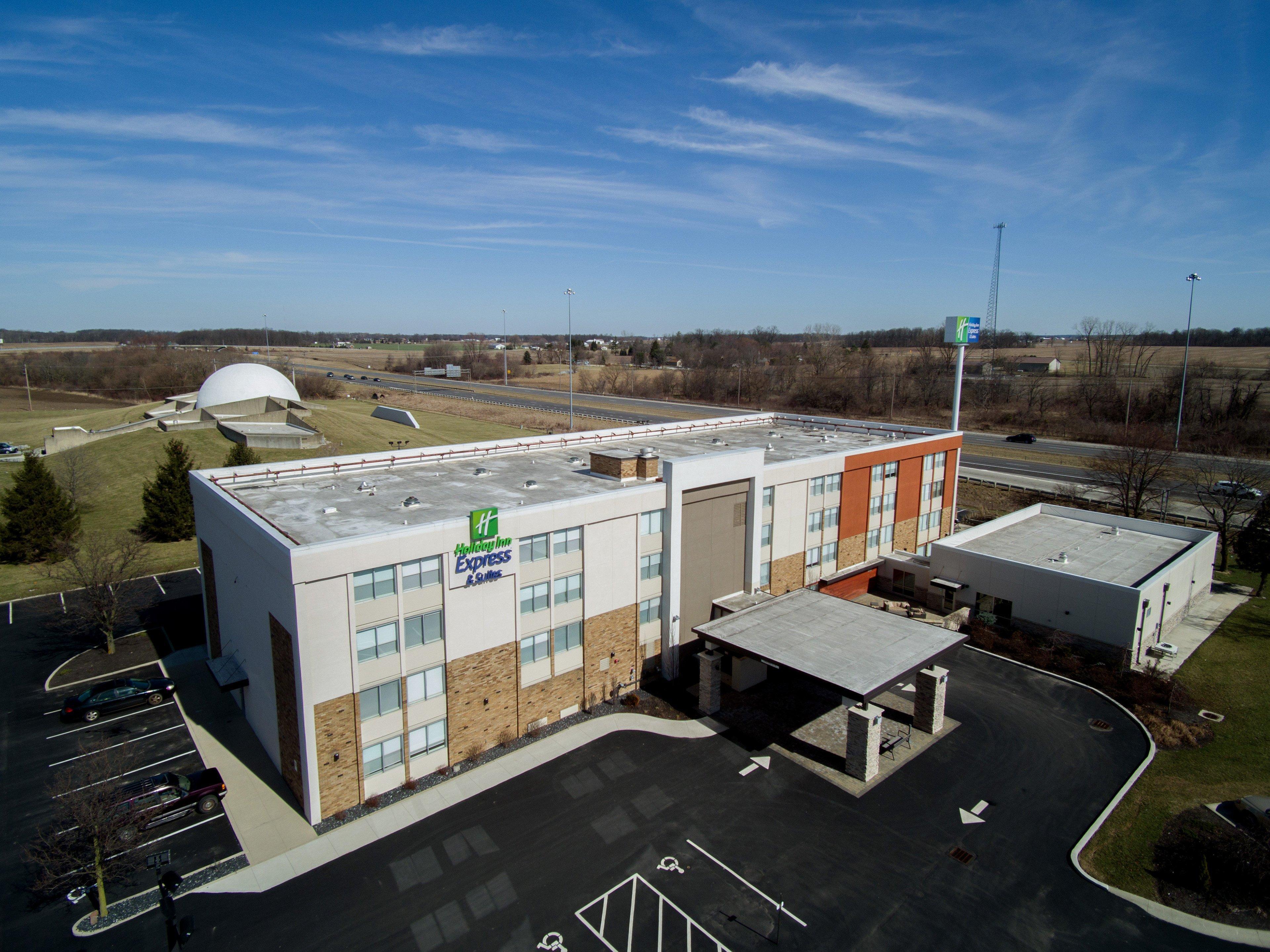 Holiday Inn Express & Suites Wapakoneta By Ihg Bagian luar foto