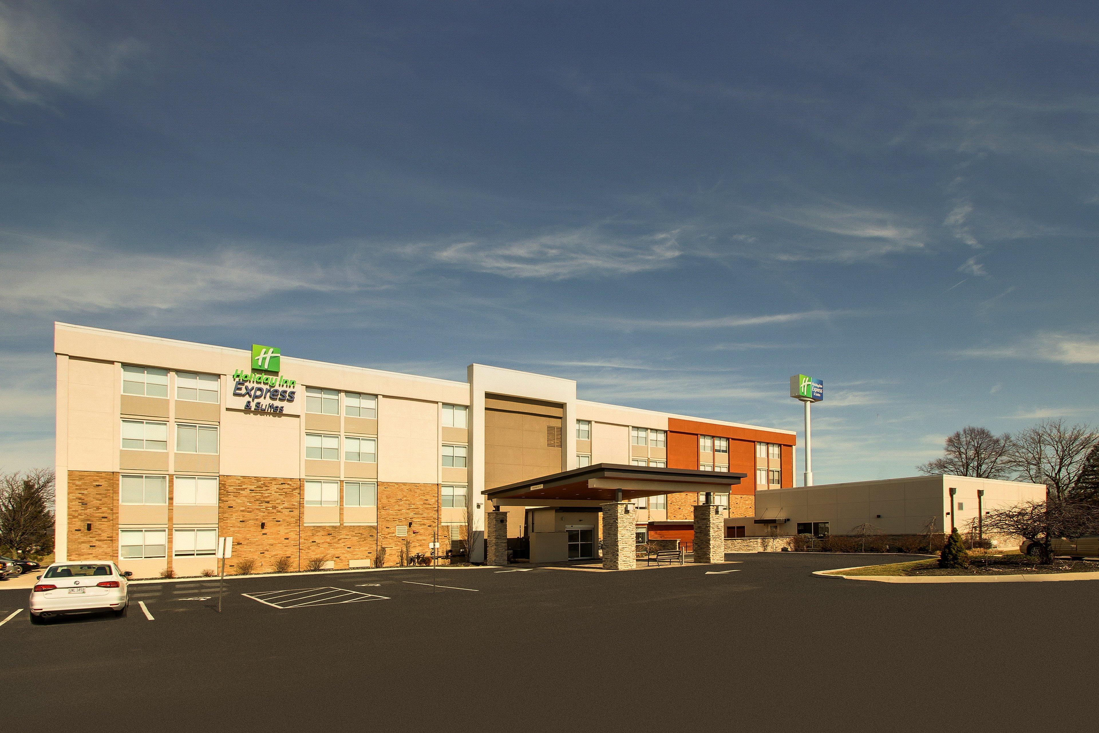 Holiday Inn Express & Suites Wapakoneta By Ihg Bagian luar foto