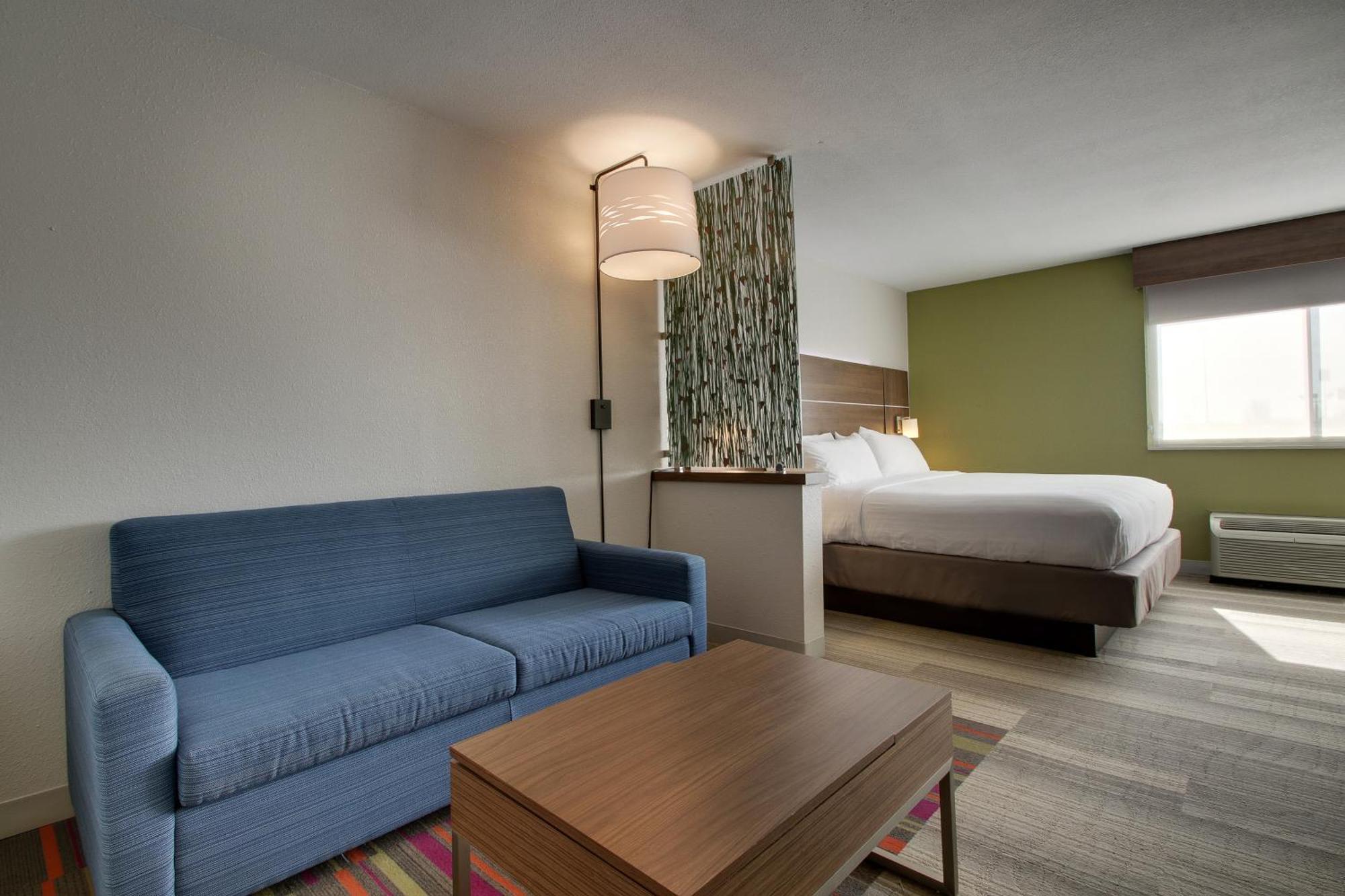 Holiday Inn Express & Suites Wapakoneta By Ihg Bagian luar foto